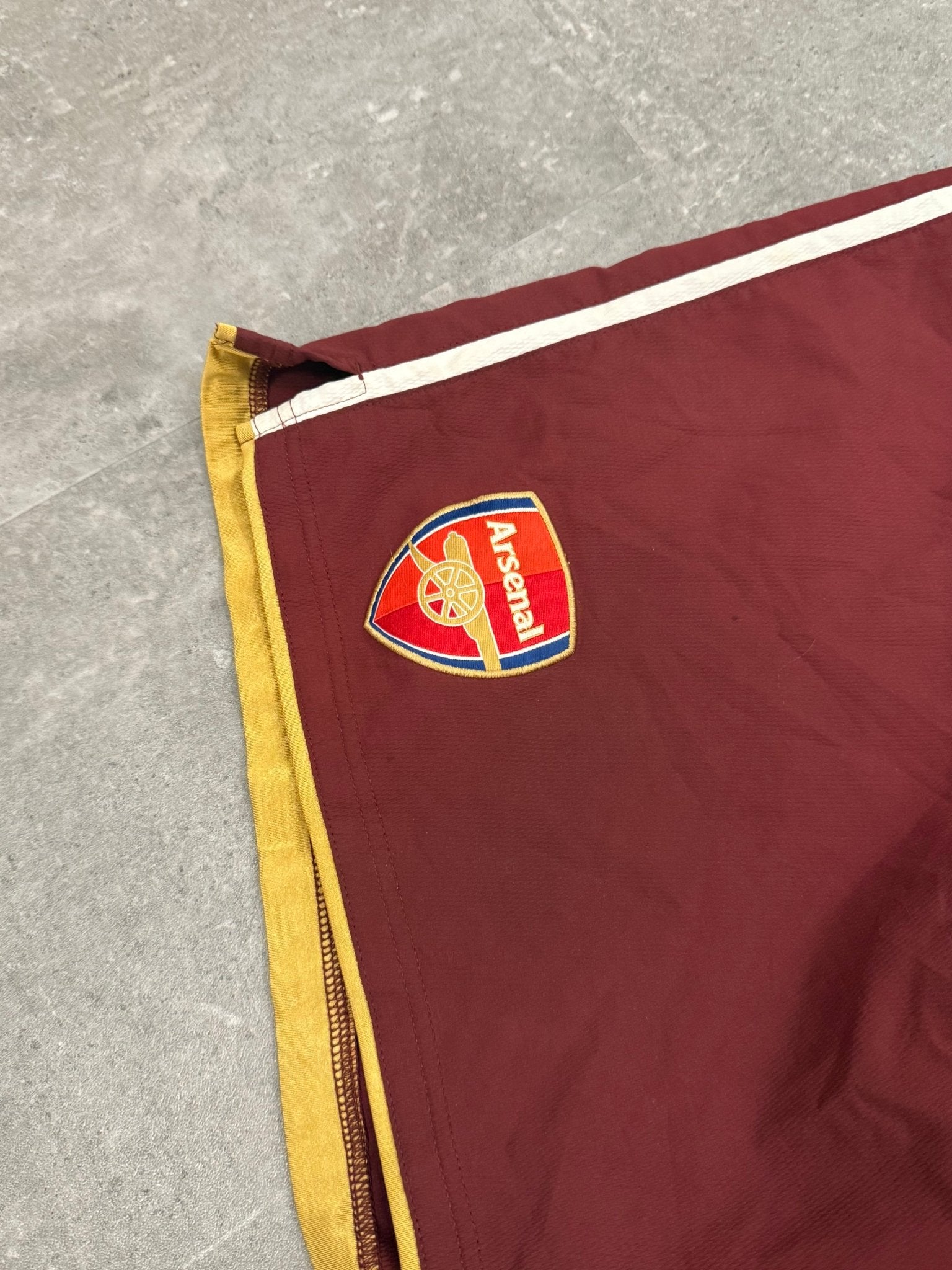 Vintage – Nike Arsenal Shorts Weinrot | revintage